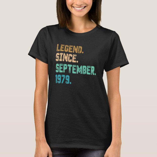 T-shirt 43 Year Old Legend Since September 1979 43rd Birth (Devant)