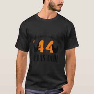 T-shirt 44e anniversaire 44 ans éleveur de poulets Poulet