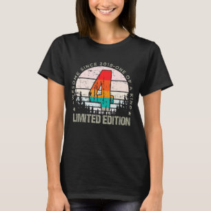 T-shirt 4 ans Vintage 2018 Retro 4ème anniversaire