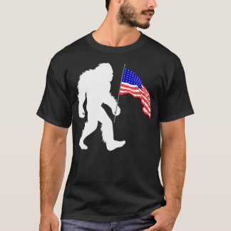 T-shirt 4 juillet Bigfoot Sasquatch Holding American Fla