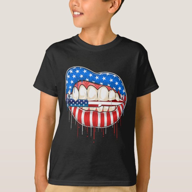 T-shirt 4 juillet Bite Le Drapeau Américain Des Lèvres À B (Devant)