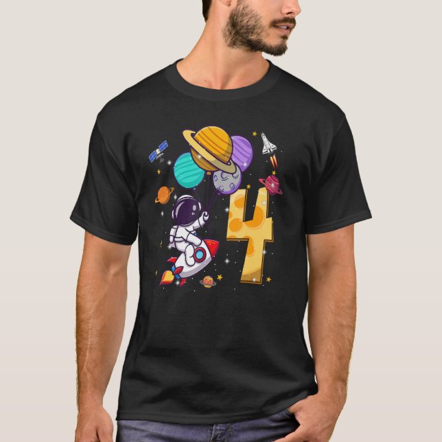 T-shirt 4e anniversaire astronaute ballon spatial 4 ans (Devant)