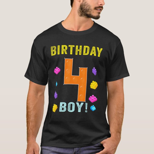 T-shirt 4e anniversaire Quatre Bâtiment de 4 ans (Devant)