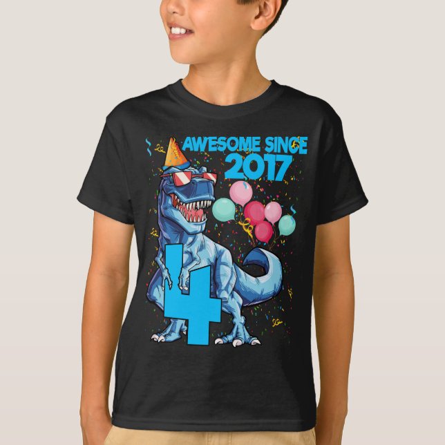 T-shirt 4e anniversaire stupéfiant depuis 2017 Dinosaur (Devant)