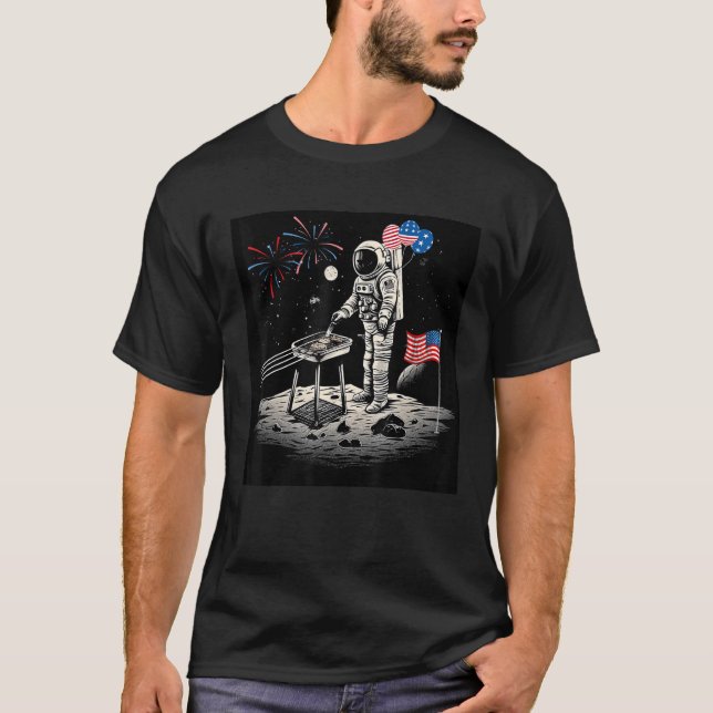 T-shirt 4th of July Astronaut American Flag Space Cookout (Devant)