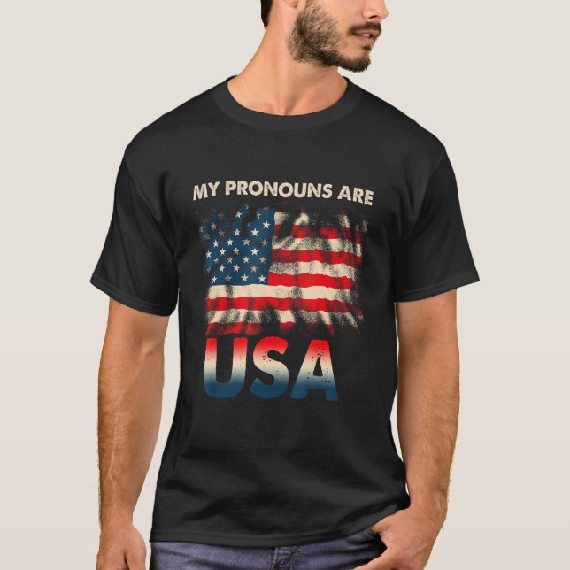 T-shirt 4th of July My Pronouns Are USA American Flag (Devant)