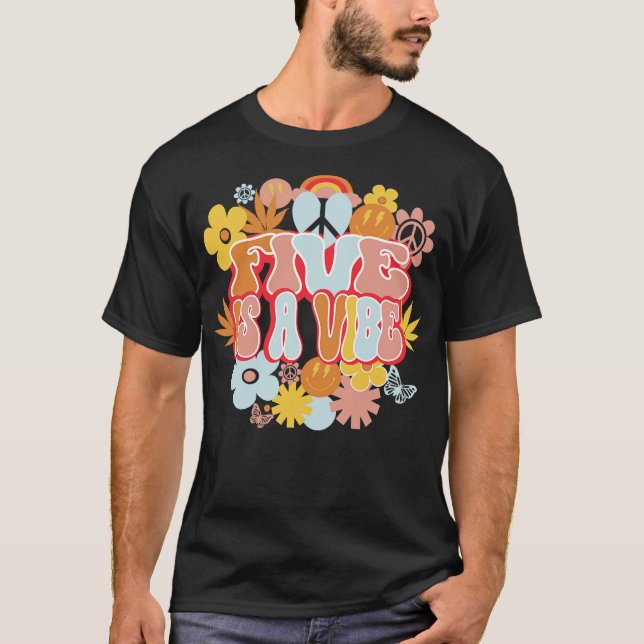 T-shirt 5e anniversaire Retro Shirt Five est une Vibe 5 an (Devant)