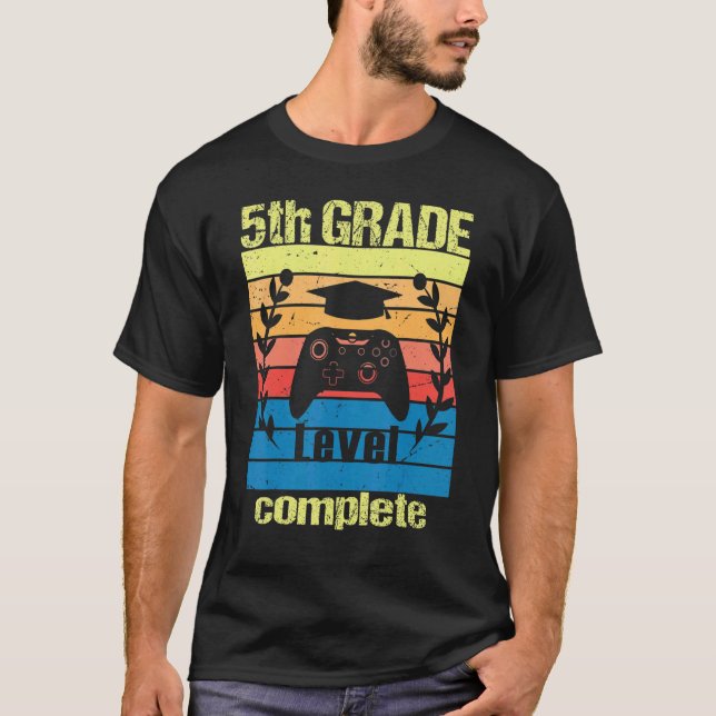 T-shirt 5th Grade Level Complete  Graduation Video Gamer C (Devant)