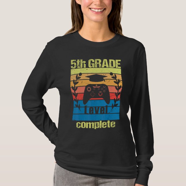 T-shirt 5th Grade Level Complete  Graduation Video Gamer C (Devant)