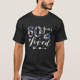 T-shirt 60 Ans Fleur Amoureuse Fête De La Mère Maman 1962 