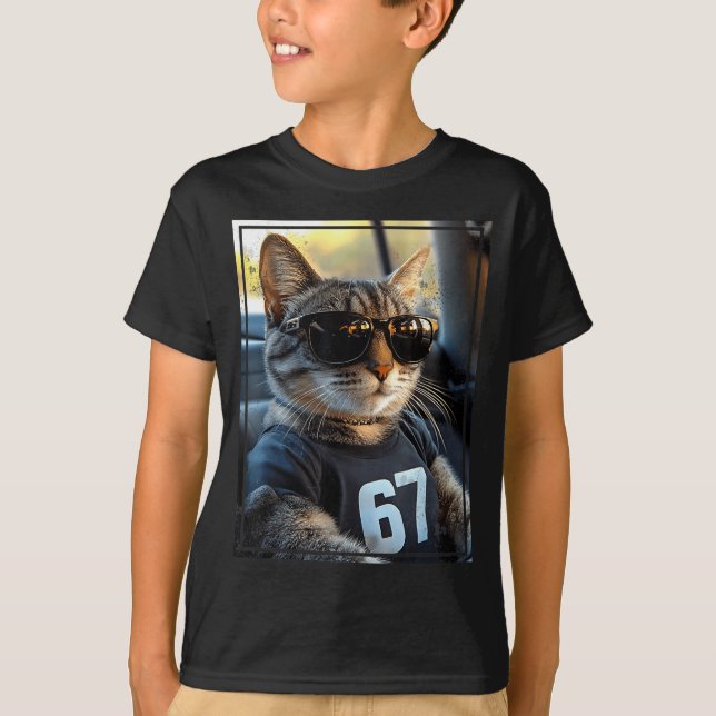 T-shirt 67 And Still Cool Funny Birthday Meme Cat  (Devant)