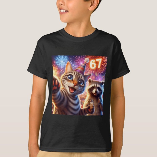 T-shirt 67 Meme Cat Raccoon New Year Selfie Funny Birthday (Devant)