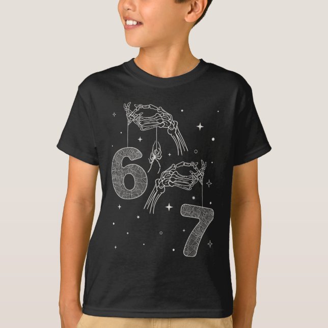 T-shirt 67 Meme Main de squelette drôle Halloween Six Sept (Devant)