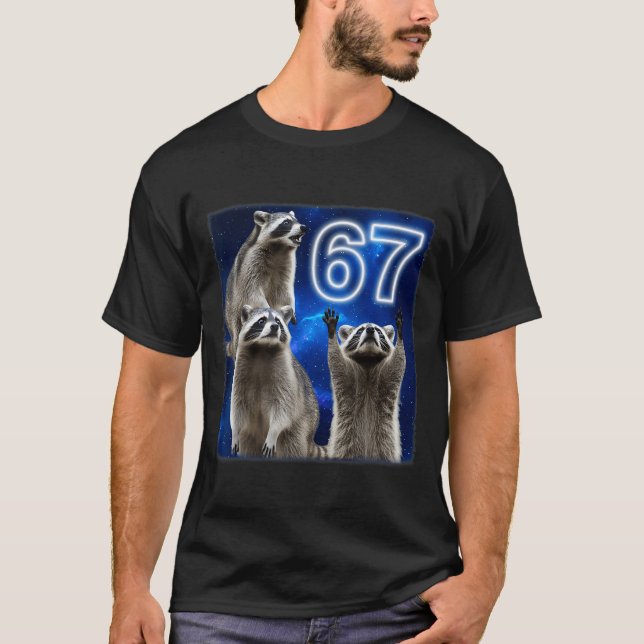 T-shirt 67 Meme Raccoon Howling At The Moon Parody Six Sev (Devant)