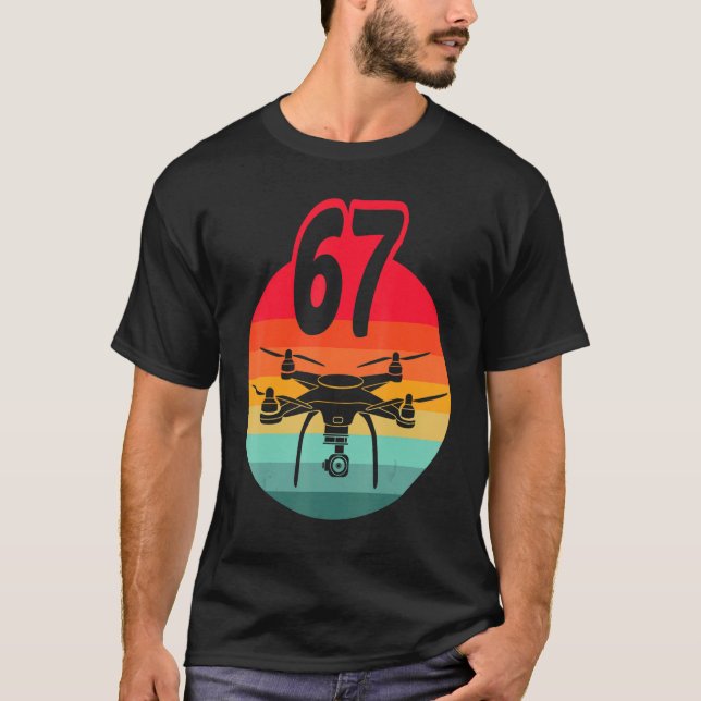 T-shirt 67ème Anniversaire I Télécommande Rétro Drones Ave (Devant)