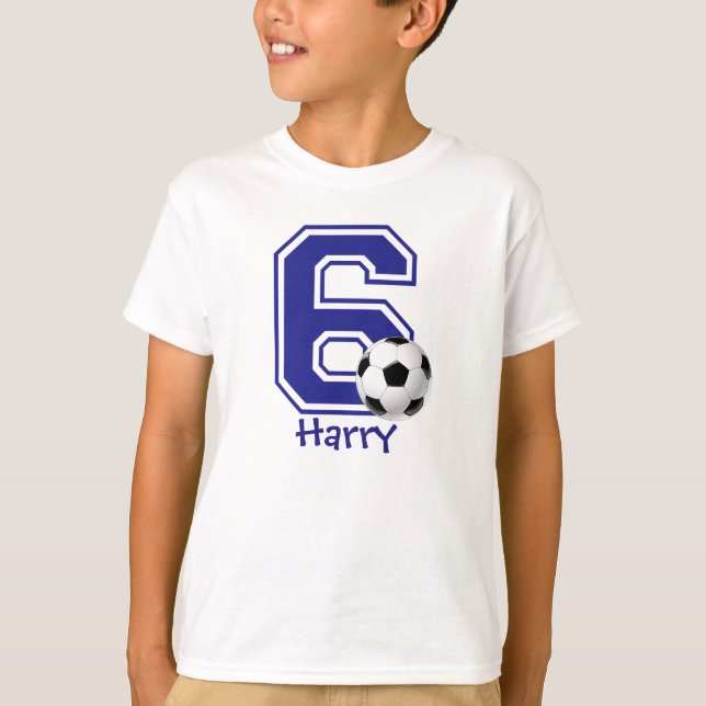 T-shirt 6e anniversaire garçon soccer personnalisé (Devant)