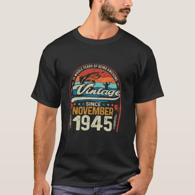 T-shirt 79 Ans Pêcheur Amant 79e Anniversaire Né Novem (Devant)
