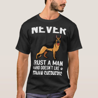 T-shirt 7 Ne faites jamais confiance à un homme qui n'aime