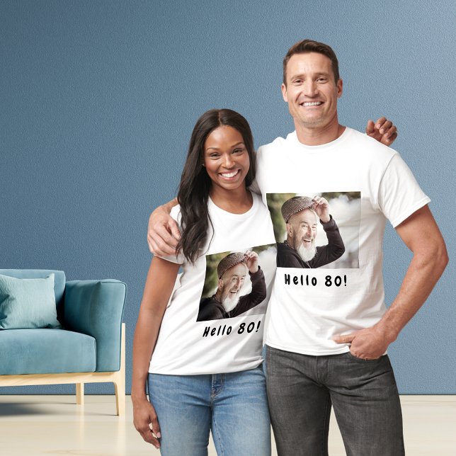 T-shirt 80e anniversaire sur mesure photo bonjour 80 homme (Créateur téléchargé)