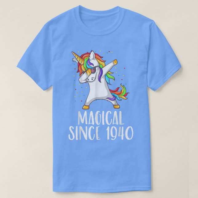T-shirt 81e anniversaire, licorn dab, Magique depuis 1940 (Design devant)