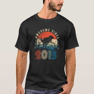 T-shirt 8e anniversaire stupéfiant depuis 2015 Retro Dinos