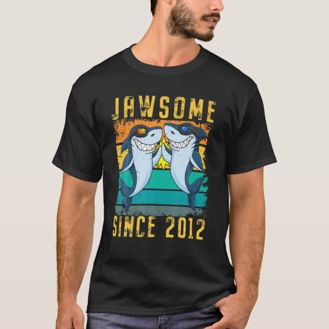 T-shirt 9E Anniversaire Requin Jawsome 9 Ans Depuis 2012 (Devant)