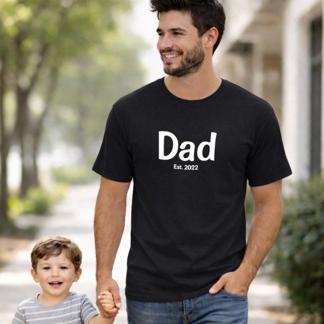 T-Shirt à l'écriture blanche établie par papa (Créateur téléchargé)