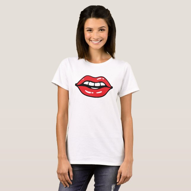 T-shirt à lèvres rouges (Devant entier)