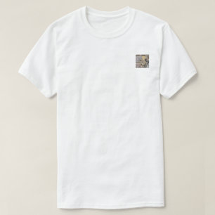 T-Shirt à l'impression de poitrine Hineni
