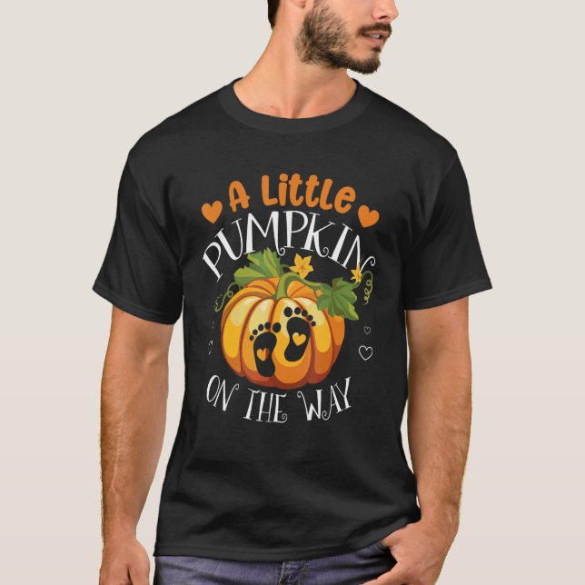 T-shirt A Little Pumpkin On The Way Pregnancy Mom (Devant)