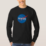 T-shirt à manches longues Iconique de la NASA (noi<br><div class="desc">Cet article est sans conteste le symbole de notre époque : l'insigne classique de la NASA. Un symbole audacieux qui, comme la NASA elle-même, ne connaît aucune limite. Immédiatement reconnaissable à travers le monde, l'Insignia de la NASA a longtemps défendu le progrès, l'innovation, et le type d'audace et d'audace quasiment...</div>