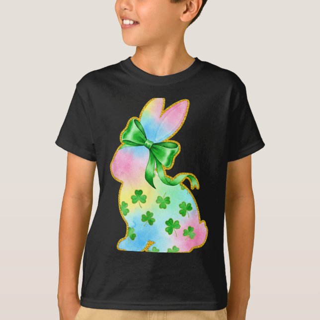 T-shirt A Rainbow Rabbit With Green Bow And Shamrock St Pa (Devant)