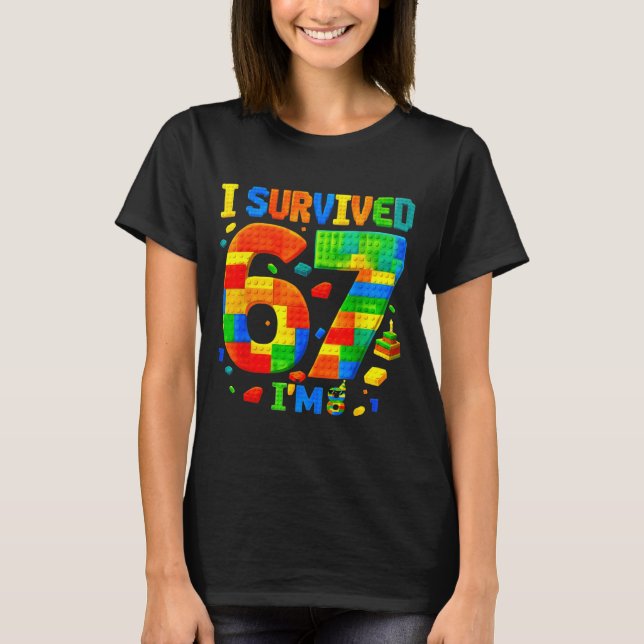 T-shirt A survécu à 67 8 ans garçon fille blocs de constru (Devant)