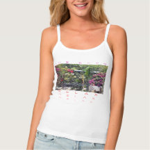 A travers une porte du jardin...