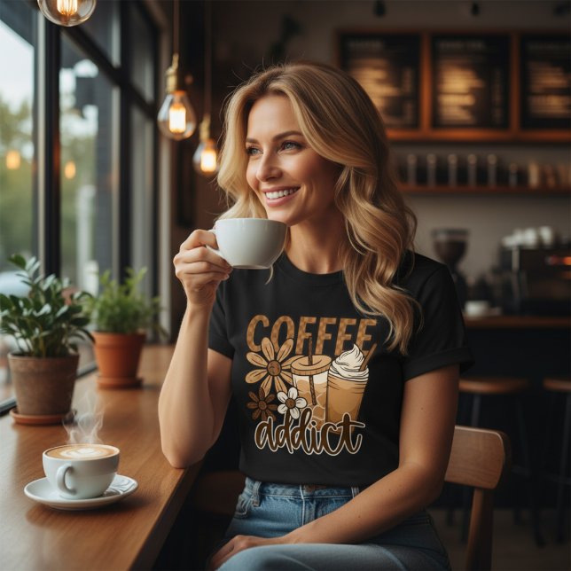 T-shirt Accro au café.  (Créateur téléchargé)