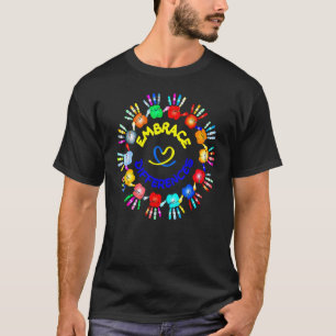T-shirt Adopter les différences Couleurs Mains Soutenir la