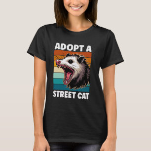 T-shirt Adopter un chat de rue Funny Opossum Vintage Sunse