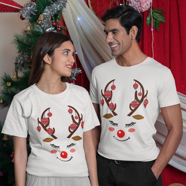 T-shirt Adorable Cerf Visage & Ornements sur Antlers Unise (Adorable Deer Face & Ornaments on Antlers Unisex T-Shirt)