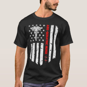 T-shirt Aide Infirmière gériatrique American Flag RN inscr