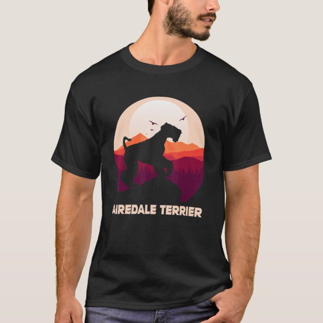 T-shirt Airedale Terrier et Lune Halloween (Devant)