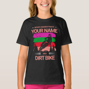 T-shirt Ajouter un nom Changer tout le texte Sous-estimer 