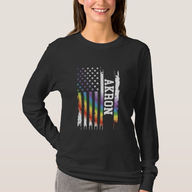 T-shirt Akron États-Unis Arc-en-ciel déprimé avec drapeau  (Devant)