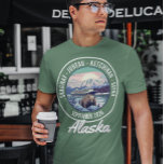 T-shirt Alaska Date de croisière Villes Embarquement des n<br><div class="desc">Vous pouvez modifier le style de cette chemise en choisissant Plus > sous l'option style. Il peut être personnalisé dans la zone fournir ou customiser en choisissant le clic pour customiser une autre option et en changeant le nom, les initiales ou les mots. Vous pouvez également modifier la couleur et...</div>