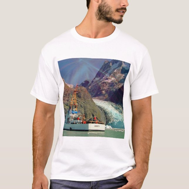 T-shirt Alaskan Mountain View avec bateau (Devant)