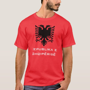T-shirt Albanais noir Eagle sur l'arrière - plan rouge