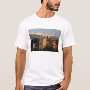 T-shirt Alhambra; Grenade; Andaslusia, Espagne, Sierra