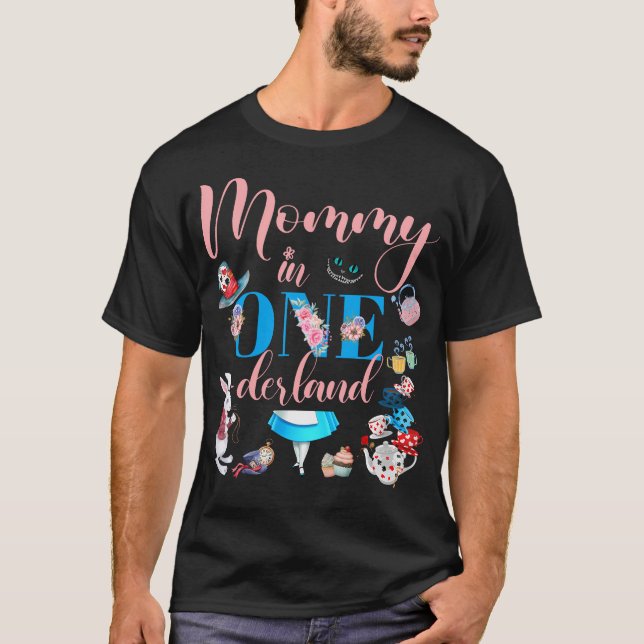 T-shirt Alice Dans L'Onederland Famille Maman De L'Anniver (Devant)