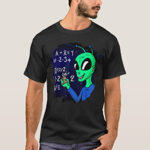 T-shirt Alien étudiant la résolution de la science mathéma