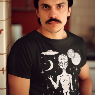 T-shirt Alien spatial avec planètes, étoiles et soucoupe v