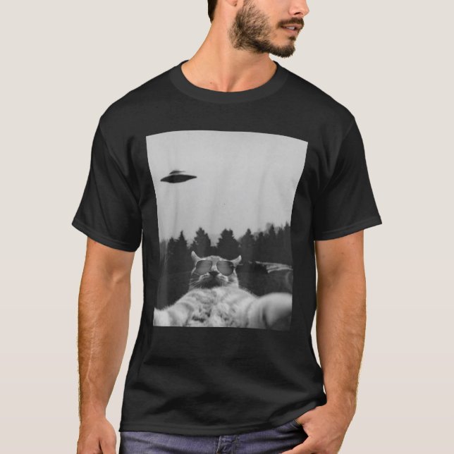 T-shirt Alien UFO drôle Chat Galaxy Chat Tee Chat Graphic  (Devant)